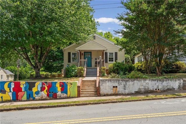 800 W Academy Street, Winston-salem, NC 27101