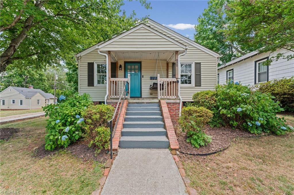 800 W Academy Street, Winston-salem, NC 27101