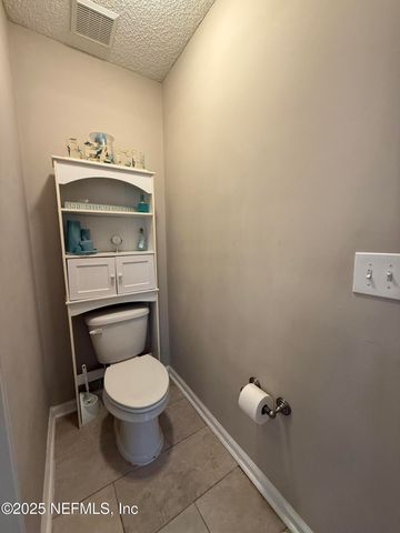 3385 SHAUNA OAKS Circle E, Jacksonville, FL 32277