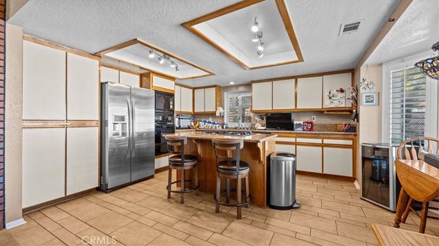 16885 Lambert Lane, Victorville, CA 92395