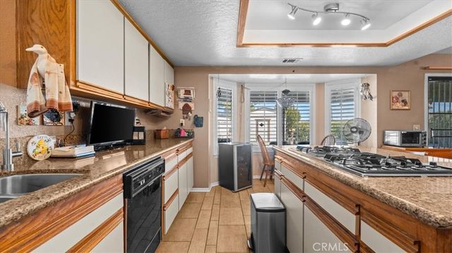 16885 Lambert Lane, Victorville, CA 92395