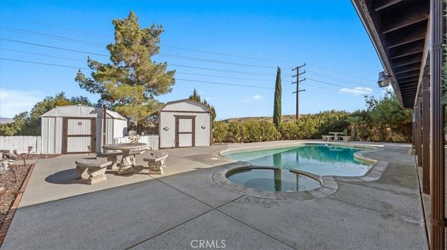 16885 Lambert Lane, Victorville, CA 92395