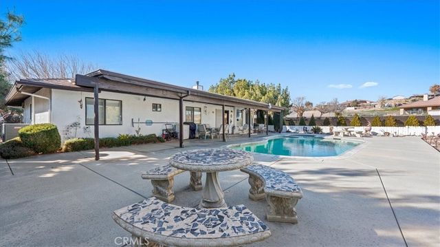 16885 Lambert Lane, Victorville, CA 92395