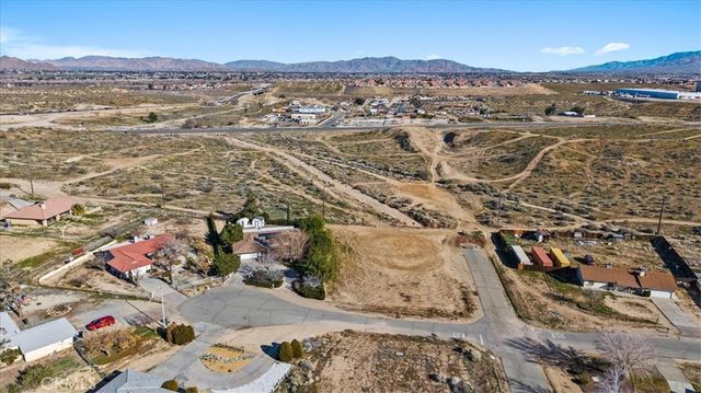 16885 Lambert Lane, Victorville, CA 92395