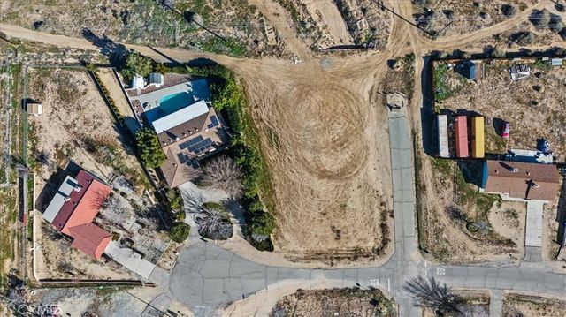 16885 Lambert Lane, Victorville, CA 92395