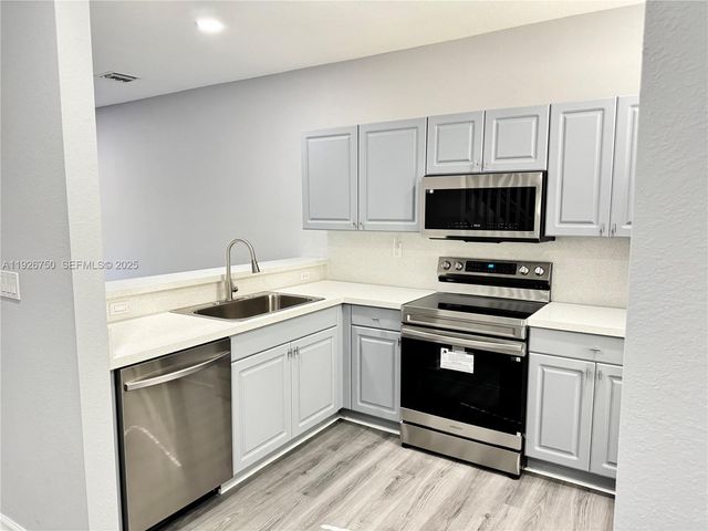 17339 NW 7th Ave 505, Miami Gardens, FL 33169