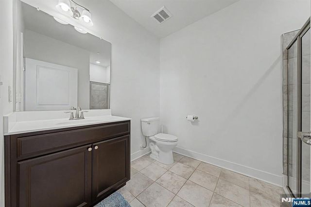 411 Parkview Lane, Rockaway Township, NJ 07866