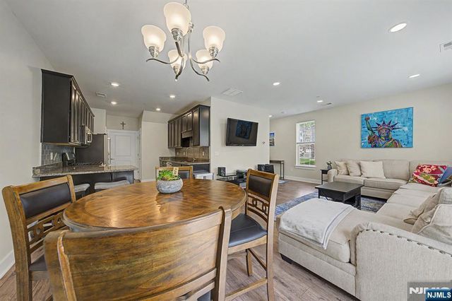 411 Parkview Lane, Rockaway Township, NJ 07866