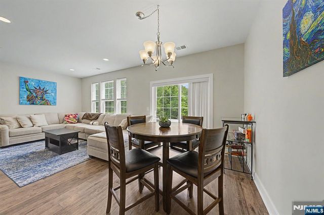 411 Parkview Lane, Rockaway Township, NJ 07866