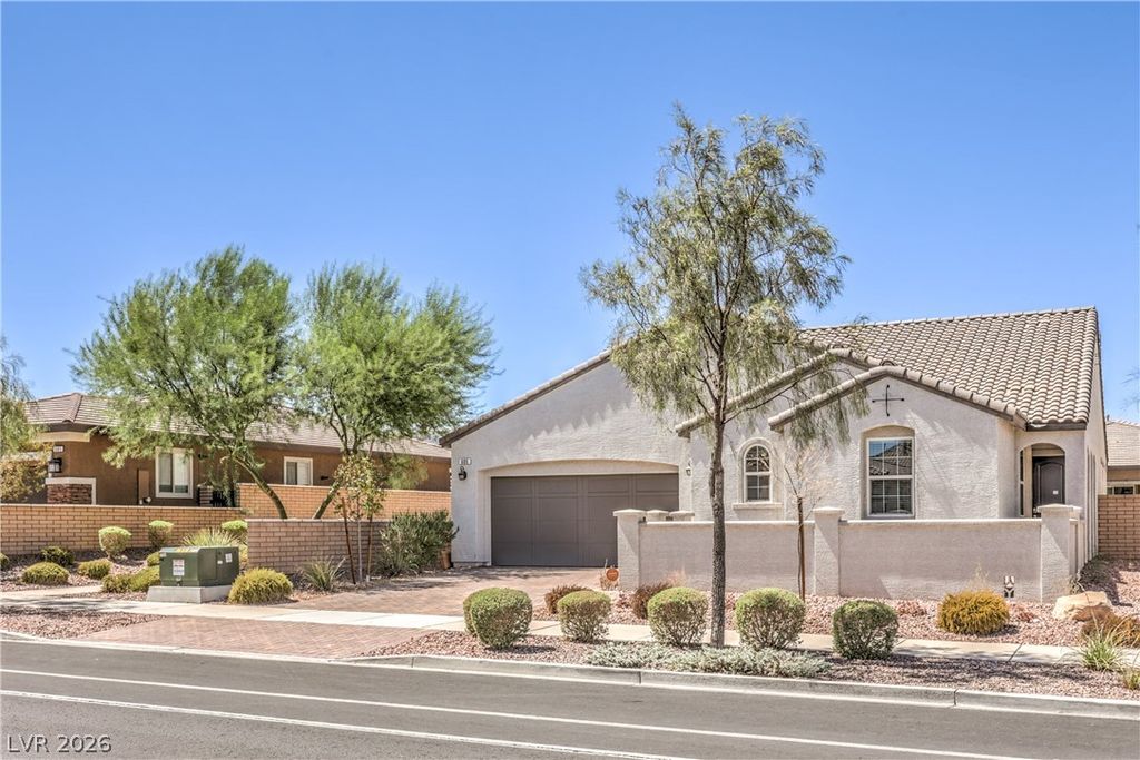 605 Cadence Vista Drive, Henderson, NV 89011 — photo 2