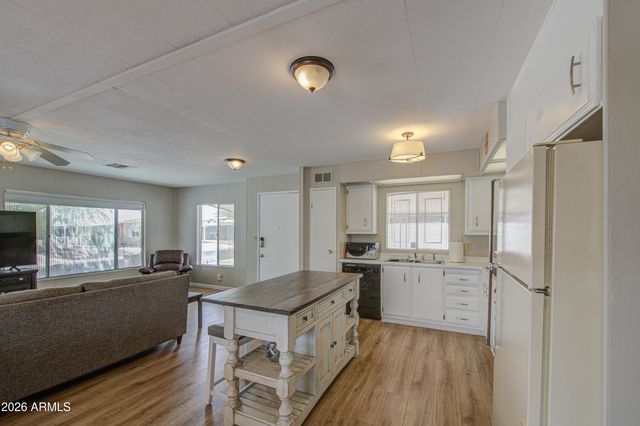 2305 N DEMARET Drive, Mesa, AZ 85215