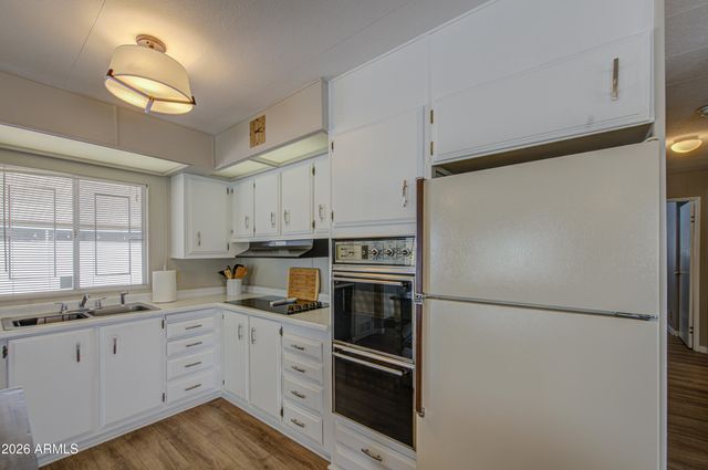2305 N DEMARET Drive, Mesa, AZ 85215