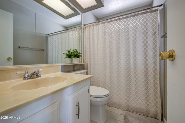 2305 N DEMARET Drive, Mesa, AZ 85215