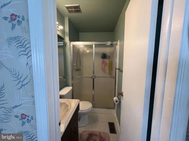 56 ABERDALE LN, Sicklerville, NJ 08081