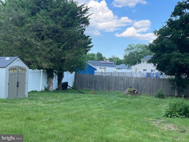 56 ABERDALE LN, Sicklerville, NJ 08081