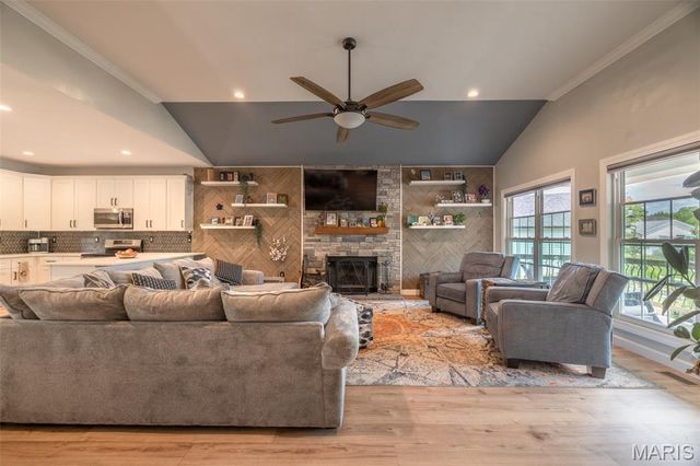 10465 Village Lane, Foristell, MO 63348