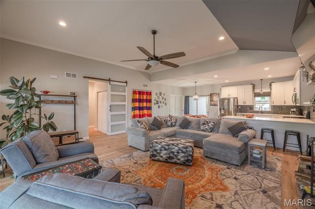 10465 Village Lane, Foristell, MO 63348