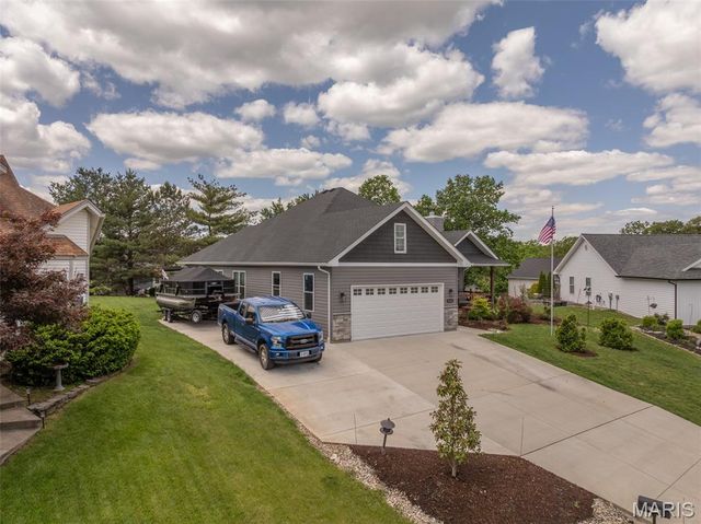 10465 Village Lane, Foristell, MO 63348