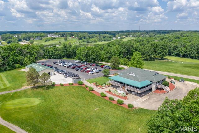 10465 Village Lane, Foristell, MO 63348