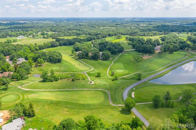 10465 Village Lane, Foristell, MO 63348