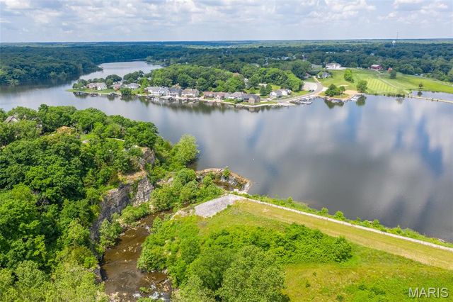 10465 Village Lane, Foristell, MO 63348