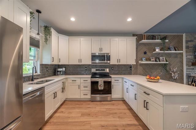 10465 Village Lane, Foristell, MO 63348