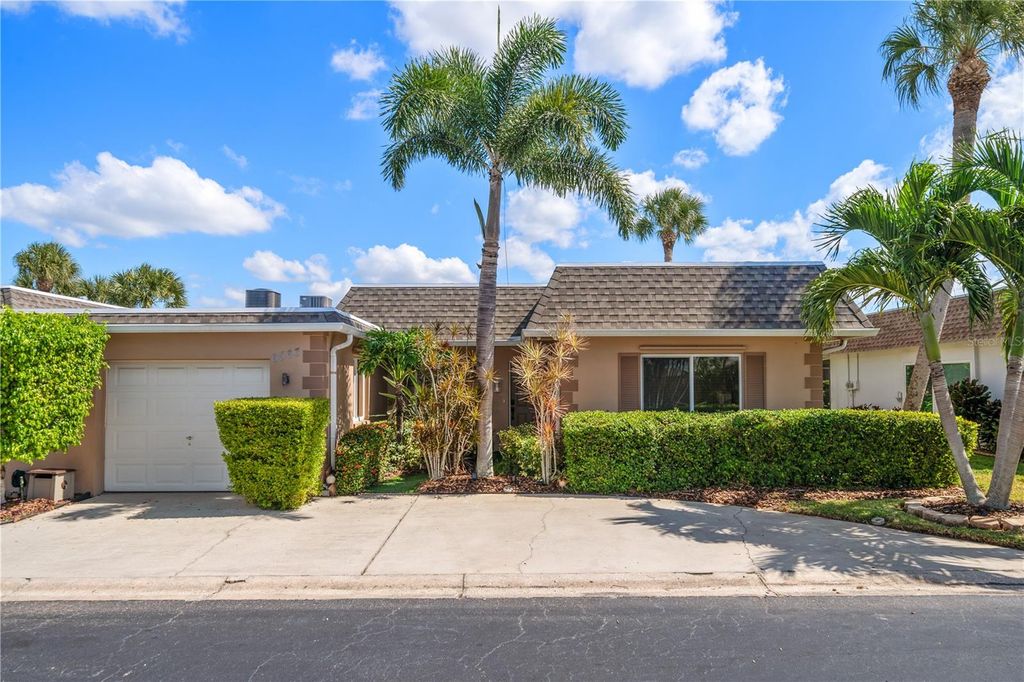 6563 GRAND BAHAMA DRIVE, Seminole, FL 33777