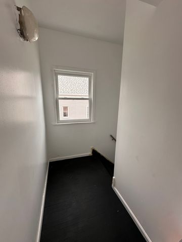 4942 S RACINE Avenue, Chicago, IL 60609