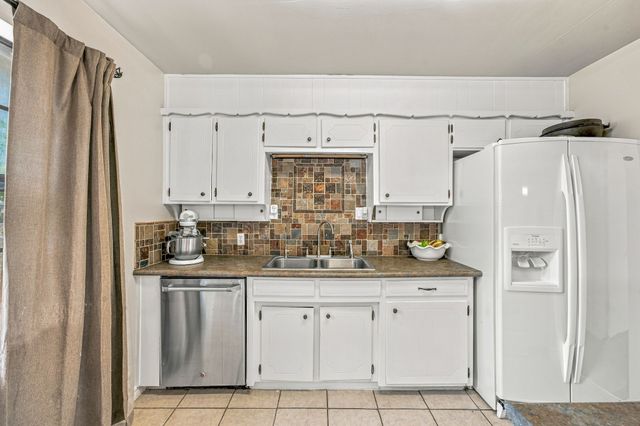 525 Vine Street, Weatherford, TX 76086