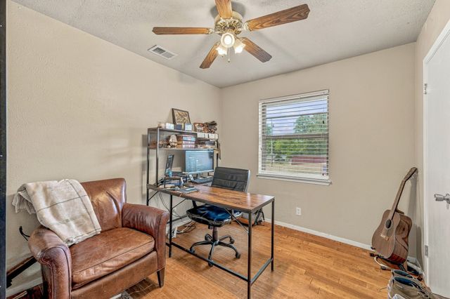 525 Vine Street, Weatherford, TX 76086