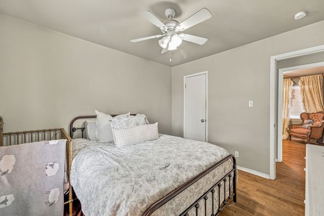 525 Vine Street, Weatherford, TX 76086