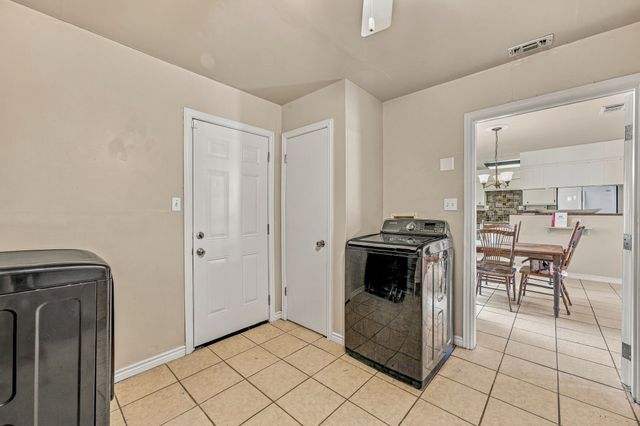 525 Vine Street, Weatherford, TX 76086