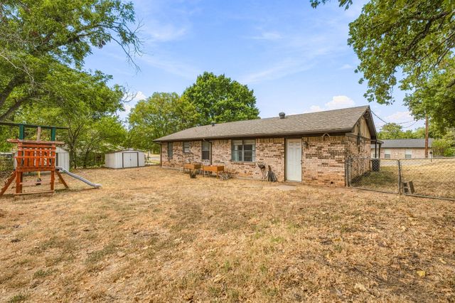 525 Vine Street, Weatherford, TX 76086