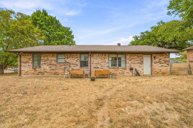 525 Vine Street, Weatherford, TX 76086