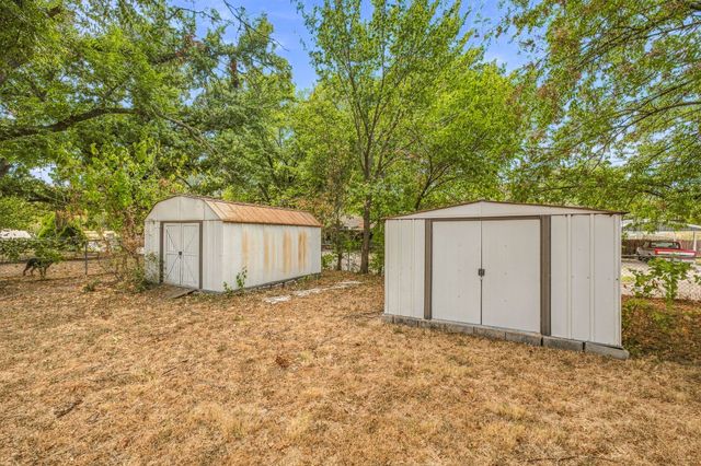 525 Vine Street, Weatherford, TX 76086