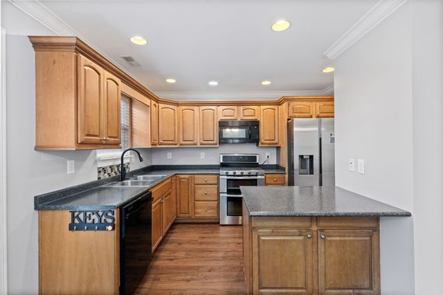 100 Brook Hollow Dr, SE, Cleveland, TN 37323