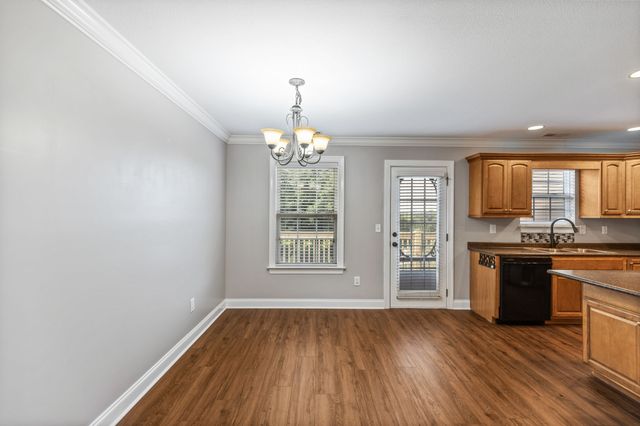 100 Brook Hollow Dr, SE, Cleveland, TN 37323
