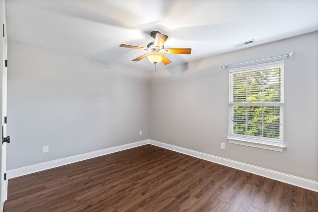 100 Brook Hollow Dr, SE, Cleveland, TN 37323