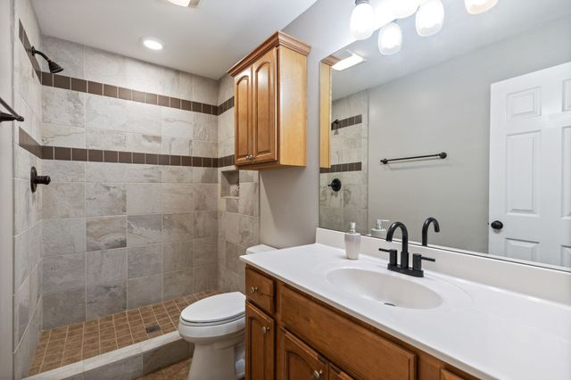 100 Brook Hollow Dr, SE, Cleveland, TN 37323