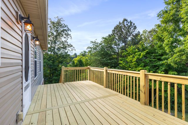 100 Brook Hollow Dr, SE, Cleveland, TN 37323
