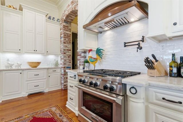 885 Shell Beach Drive, Lake Charles, LA 70601