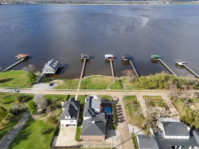885 Shell Beach Drive, Lake Charles, LA 70601