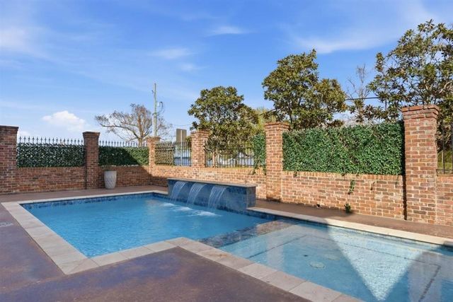 885 Shell Beach Drive, Lake Charles, LA 70601