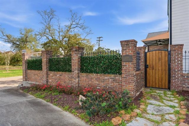 885 Shell Beach Drive, Lake Charles, LA 70601