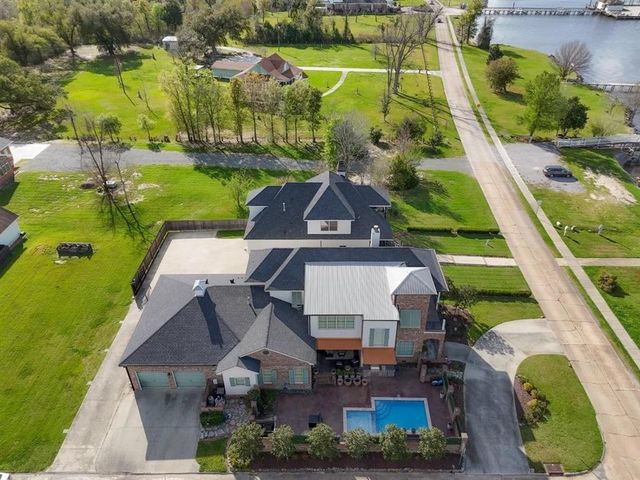 885 Shell Beach Drive, Lake Charles, LA 70601