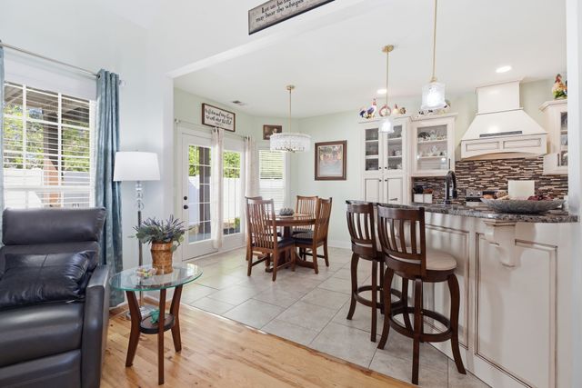 2714 United Dr, Murfreesboro, TN 37128