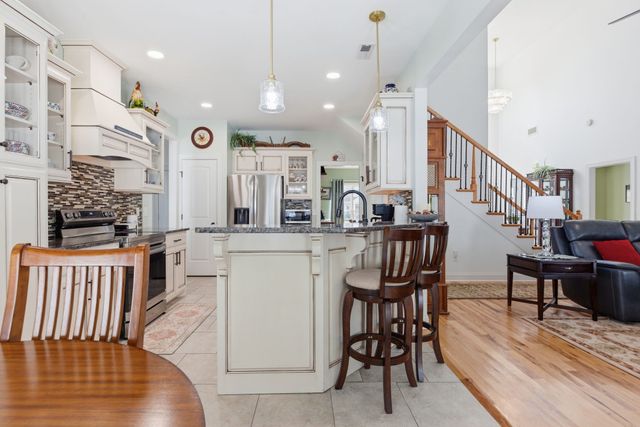 2714 United Dr, Murfreesboro, TN 37128