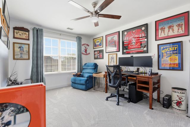 2714 United Dr, Murfreesboro, TN 37128