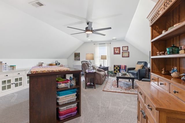 2714 United Dr, Murfreesboro, TN 37128