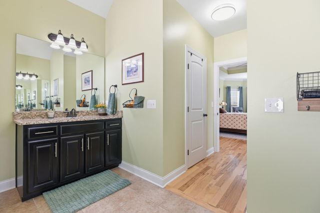 2714 United Dr, Murfreesboro, TN 37128